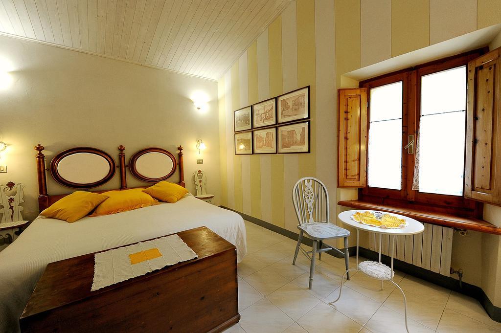 Bed and Breakfast Mancino Poggibonsi Habitación foto