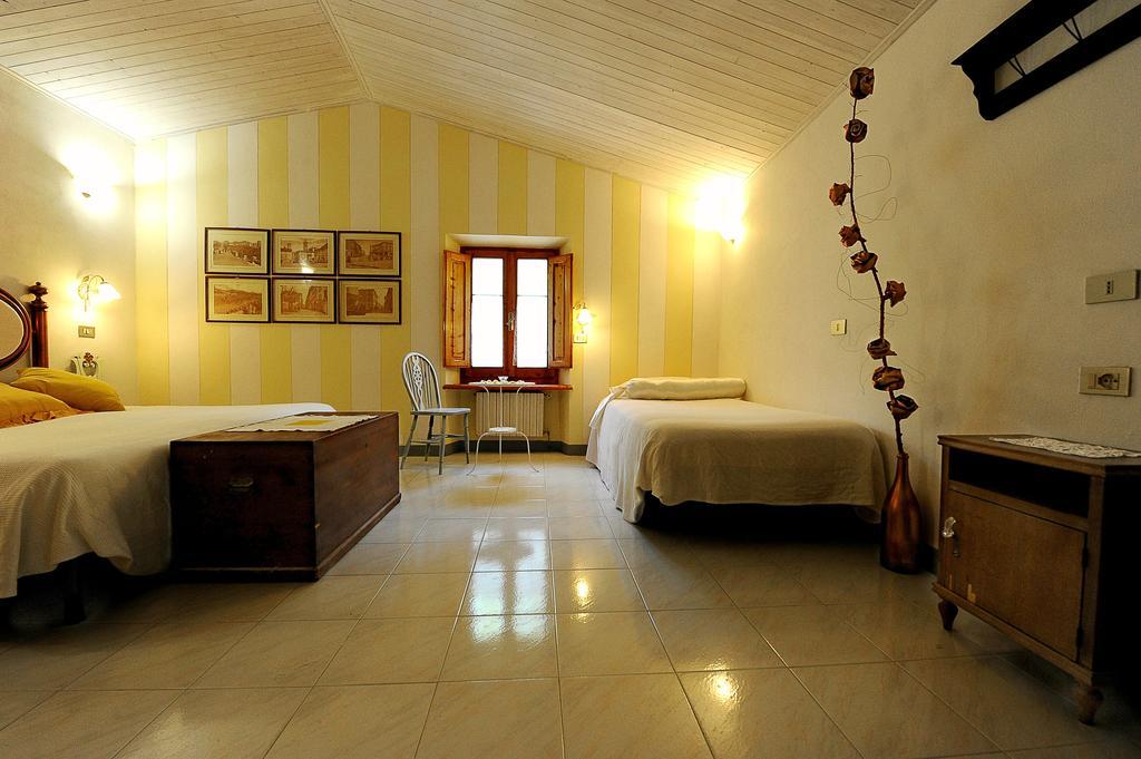 Bed and Breakfast Mancino Poggibonsi Habitación foto