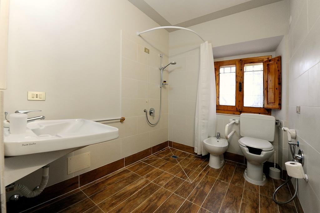 Bed and Breakfast Mancino Poggibonsi Habitación foto