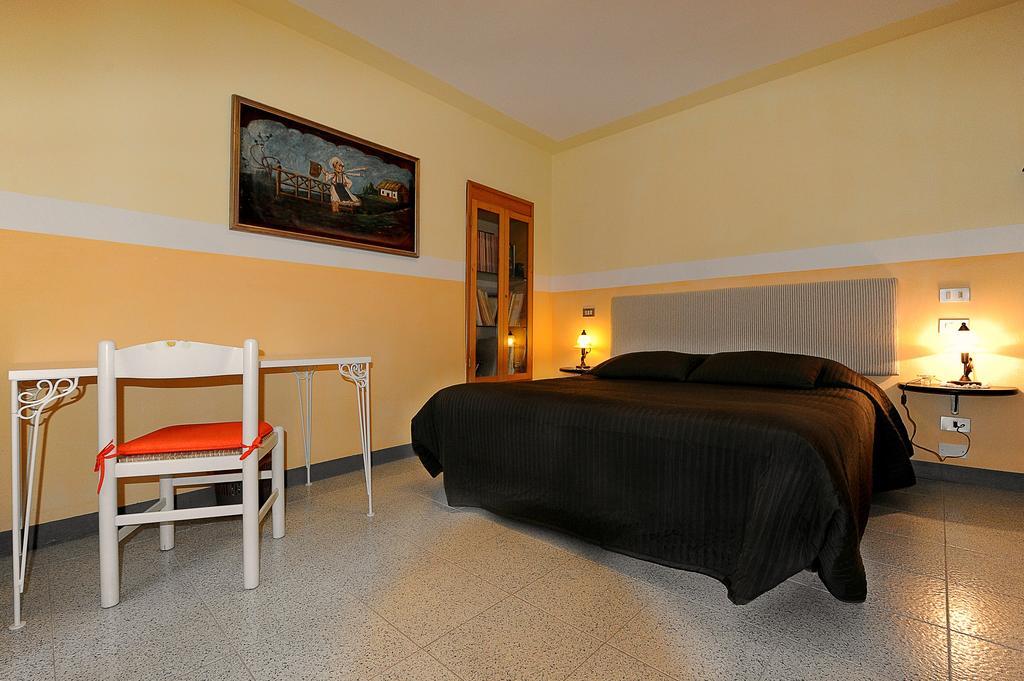 Bed and Breakfast Mancino Poggibonsi Habitación foto