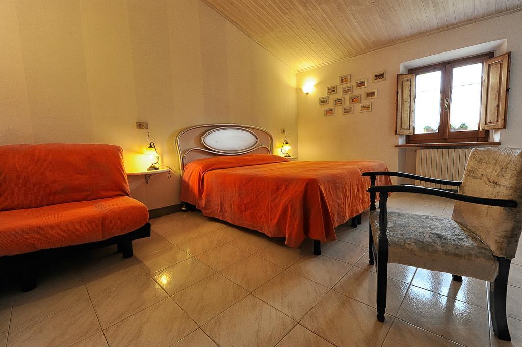 Bed and Breakfast Mancino Poggibonsi Habitación foto