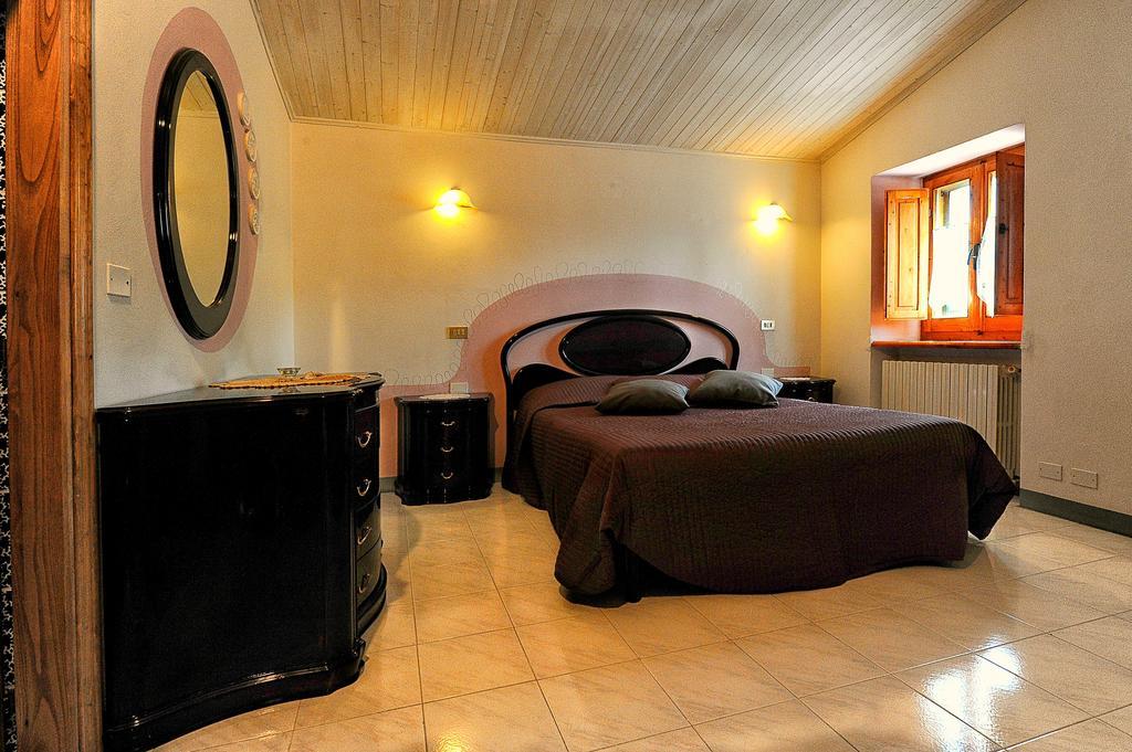 Bed and Breakfast Mancino Poggibonsi Habitación foto